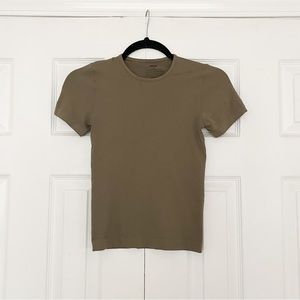 SKIMS Soft Smoothing T-Shirt in Army Green